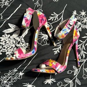 Steve Madden NY floral heels
